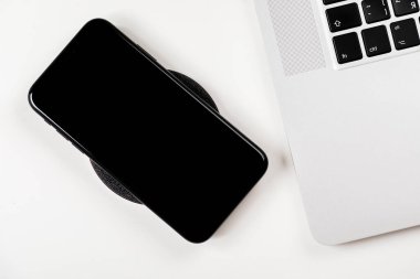 yakın çekim telefon radyo fiyat istemek aygıt üzerinde şarj