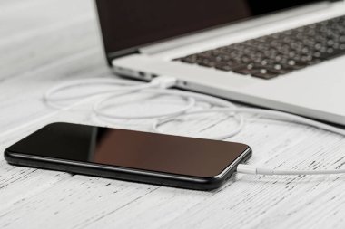 yakın çekim telefon radyo fiyat istemek aygıt üzerinde şarj