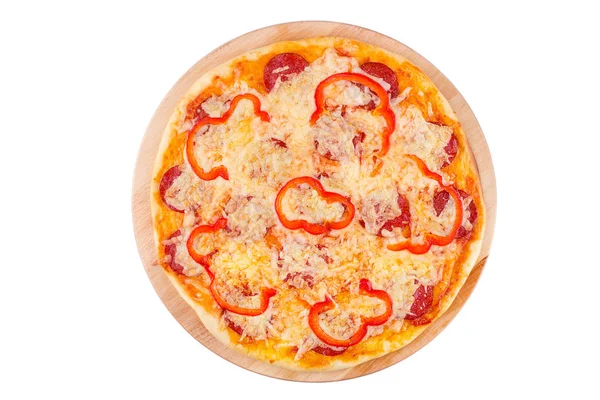 Pizza saborosa e saborosa isolada no fundo branco — Fotografia de Stock