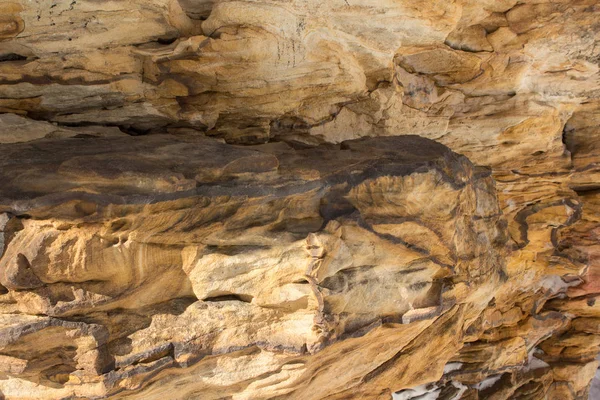 Kaya dokusu. Dağ duvarının dokusu. Dağ Rölyef.