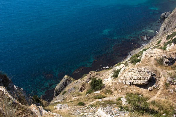 Einen herrlichen Blick auf das Meer von einem der Kaps der Halbinsel — Stockfoto