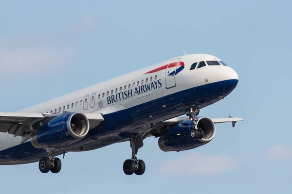 British Airways letadlo přistání — Stock fotografie