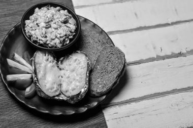 Fırında patates sebze ve mantar ile