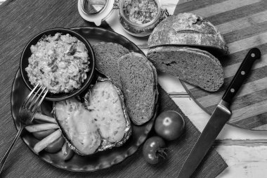 Fırında patates sebze ve mantar ile