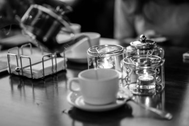 Kafede çay seremonisi