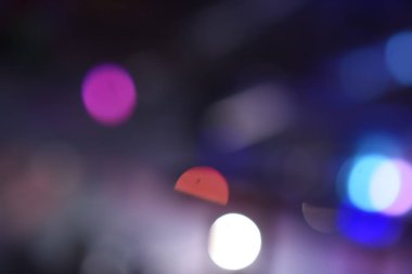 Işık noktalarından arka plan bulanık