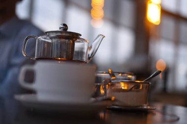 Kafede çay seremonisi