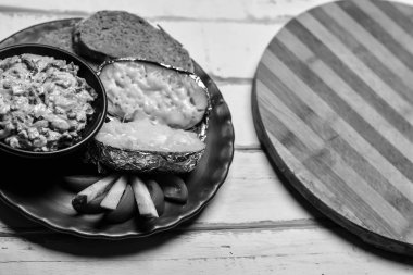 Fırında patates sebze ve mantar ile