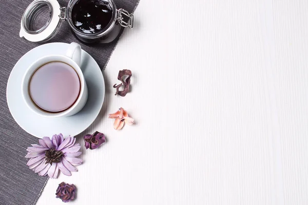 çay tablo reçelli. Lezzetli tatlı. Şeker Breakfa için