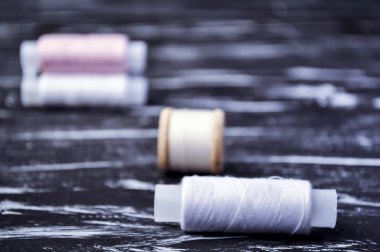 İş parçacığı üzerinde Tablo biriktirme. Bir makaraya zanaat için iş parçacığı. Ma