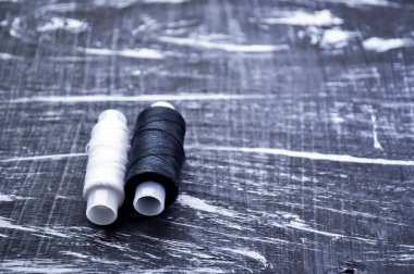 İş parçacığı üzerinde Tablo biriktirme. Bir makaraya zanaat için iş parçacığı. Ma