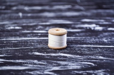 İş parçacığı üzerinde Tablo biriktirme. Bir makaraya zanaat için iş parçacığı. Ma