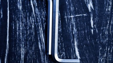 Altıgen masanın üzerinde yatan onarım çalışmaları için. Tamir araçları