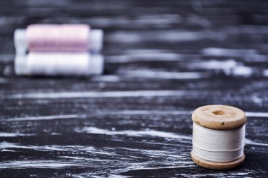 İş parçacığı üzerinde Tablo biriktirme. Bir makaraya zanaat için iş parçacığı. Ma