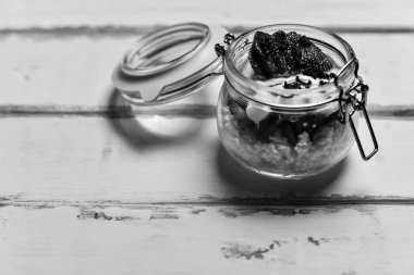 Tablo çilekli tatlı