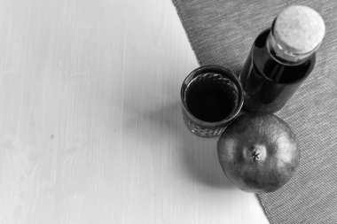 Nar suyu ile kompozisyon