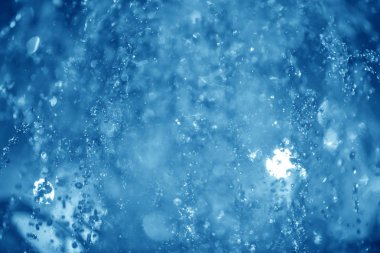 Mavi sprey çeşme geceleri