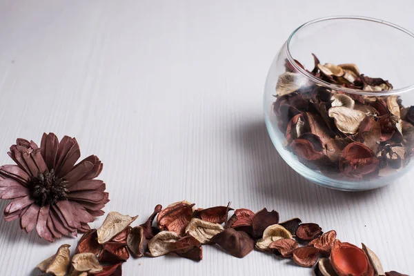 O quadro de flores secas. Decorado com flores secas. Vaso w — Fotografia de Stock