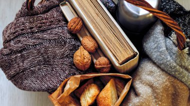 Kahve ve sabahları kahvaltı için lezzetli hamur işleri. Fındık