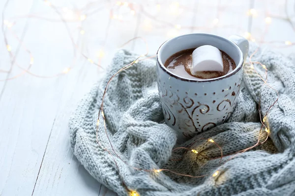 Kakao marshmallows yeni yıl için ile. Lezzetli tatlı ve d — Stok fotoğraf