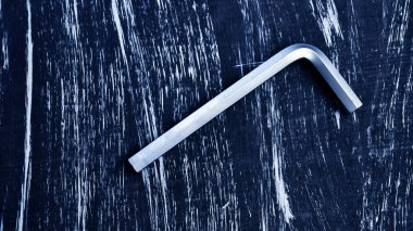 Altıgen masanın üzerinde yatan onarım çalışmaları için. Onarım Araçları 