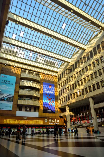 Taipei Station è il principale hub di trasporto — Foto Stock