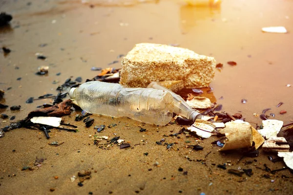 Poluição Plástica Oceano Conceito Ambiente Foco Seletivo — Fotografia de Stock