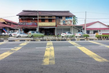 Rengit, Malezya - 8 Eylül 2019: Rengit Caddesi 'nin Day Manzarası, Batu Pahat İlçesi' nde küçük bir kasaba ve özerk bir ilçedir..