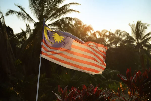 Johor Malaysia September 2019 Close Malaysia Flag Waving Road Oil — Stock Photo, Image