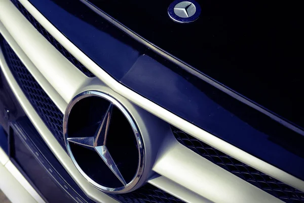 Malasia Diciembre 2019 Logotipo Mercedes Benz Coche Mercedes Benz Una — Foto de Stock