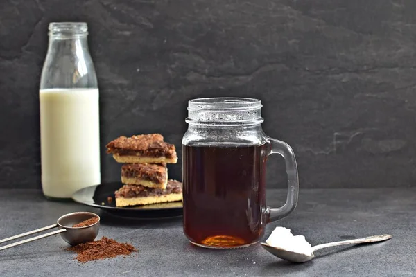 Café Recién Horneado Bolsa Filtro Sobre Fondo Oscuro Con Esquinas — Foto de Stock