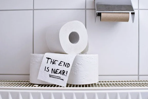 End Written Toilet Paper Roll Concept Hoarding Toilet Paper Corona — Stock Photo, Image