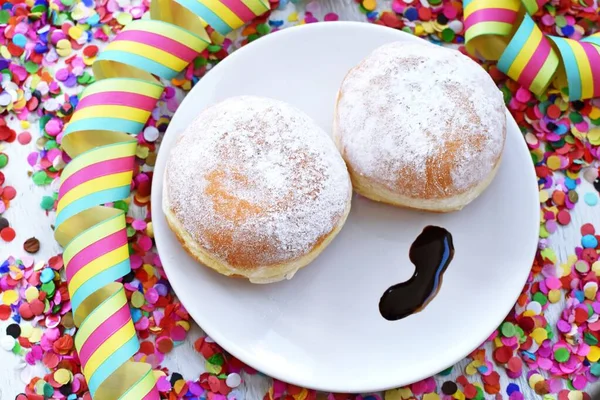 Donuts Franconianos Encontram Uma Superfície Madeira Leve Com Confete Topo — Fotografia de Stock