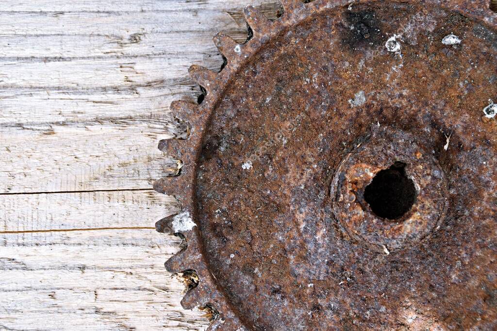 Old rusted gear, as a symbol for obsolete and calcified systems - Concept with old gears for change consultation and the change process