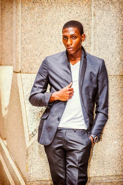 New York'ta Afrikalı-Amerikalı genç çocuk portresi