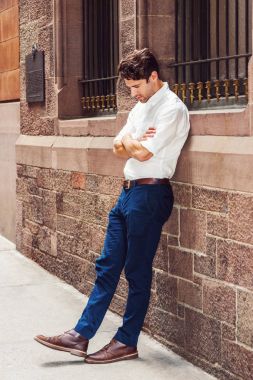 New York dışında düşünme genç Amerikalı adam