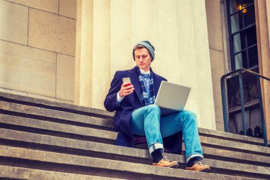 Seyahat, New York'ta çalışan Amerikalı adam