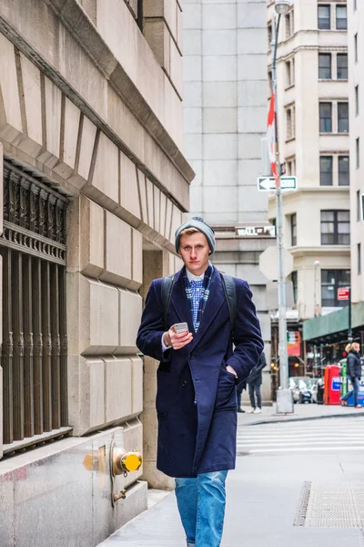 Jonge Amerikaanse Man, reizen, werken in New York — Stockfoto