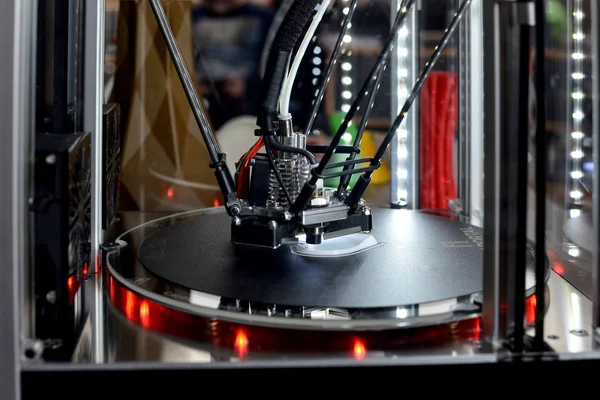 3D εκτυπωτής εκτύπωση. Νέα τεχνολογία εκτύπωσης. — Φωτογραφία Αρχείου