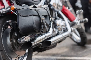 Moto sezon açılış etkinliği. En ilginç ayrıntılar bir close-up ve motosiklet özniteliklerini geçit töreninde park etti..