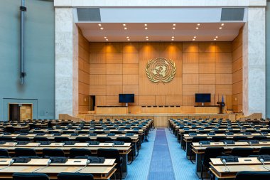 Cenevre, İsviçre - 15 Nisan 2019: Birleşmiş Milletler Sarayı 'ndaki bir toplantı salonu - İsviçre Cenevre' deki Birleşmiş Milletler karargahı