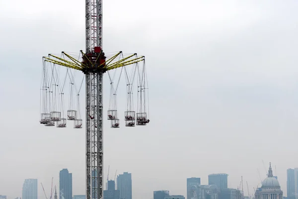 Vista aérea do passeio de Starflyer da margem sul de Londres, vista do olho de Londres — Fotografia de Stock