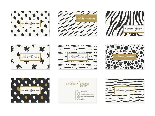 Kartvizit kümesiyle elle çizilmiş öğeleri