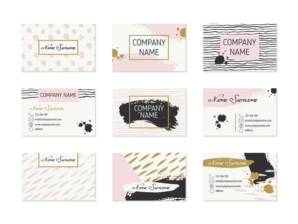 Kartvizit kümesiyle elle çizilmiş öğeleri