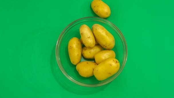 Stop Motion Time Lapse Raw Potatoes Fill Bowl One Time — Vídeo de Stock