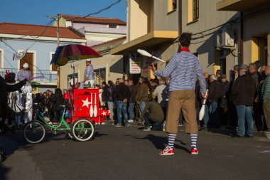 İtalya, parfüm, sardegna, sassari, cagliari, farklı maskeli 25-02-2020 karnaval partisi
