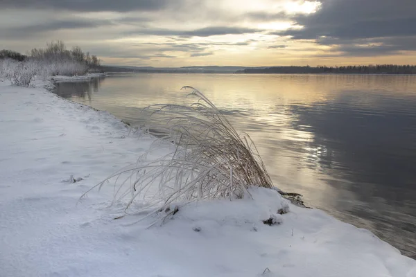 Krasnoyarsk region p. Dodonovo river Yenisei