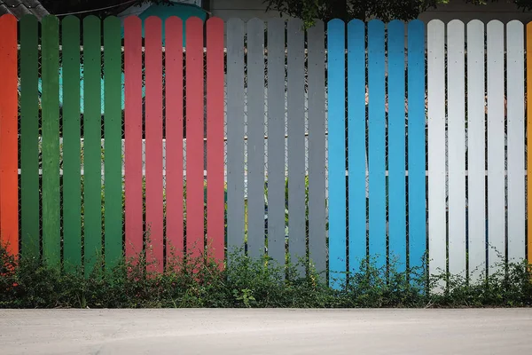 Wooden boards for fence with rainbow color — Stock Photo, Image