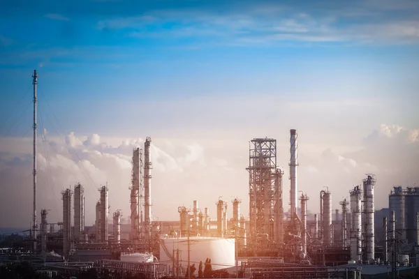 Kék Fehér Felhő Ipari Üzem Gyártási Létesítmény Fosszilis Ásványolaj Gáz — Stock Fotó
