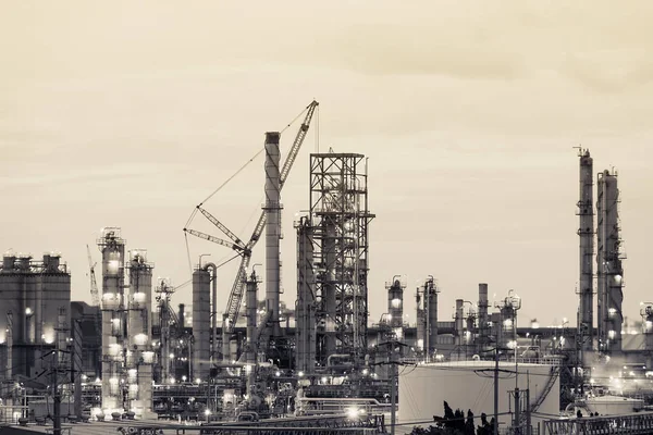 Нафтогазопереробний Завод Або Нафтохімічна Промисловість Важке Обладнання Нафтопромисловому Заводі Монотонним — стокове фото